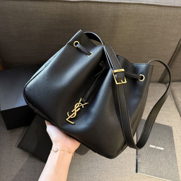 SAINT LAURENT PARIS VII SMALL HOBO IN GRAINED LEATHER BLACK 26CM 796626AADUU1000