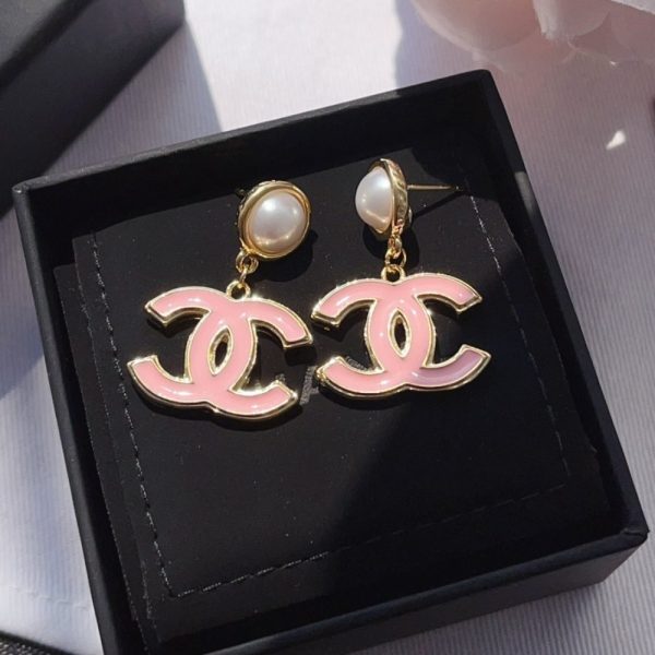 CHANEL PENDANT EARRINGS PEARLY WHITE AND PINK ABF397 B19975 NAFTT