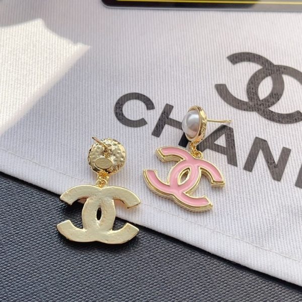 CHANEL PENDANT EARRINGS PEARLY WHITE AND PINK ABF397 B19975 NAFTT