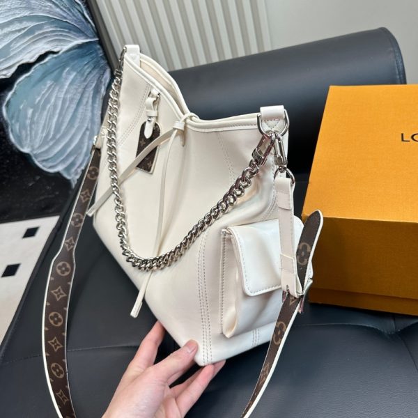 LOUIS VUITTON CARRYALL CARGO VIBE PM BAG WHITE 34CM M12919