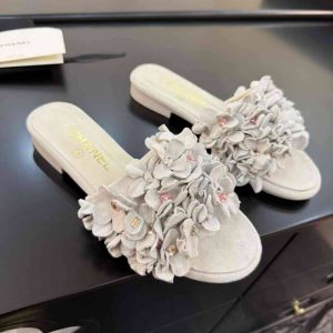 CHANEL MULES SUEDE KIDSKIN AND STRASS WHITE G46231 B19043 NAEYA