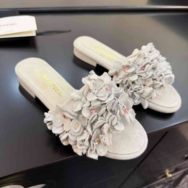 CHANEL MULES SUEDE KIDSKIN AND STRASS WHITE G46231 B19043 NAEYA