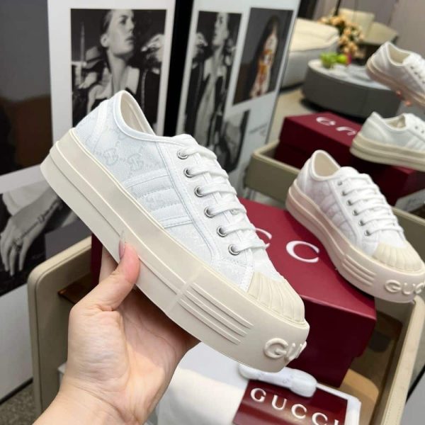 GUCCI WOMEN CHUNKY SNEAKER WHITE 816879 FABZZ 9143