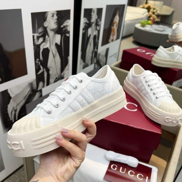 GUCCI WOMEN CHUNKY SNEAKER WHITE 816879 FABZZ 9143