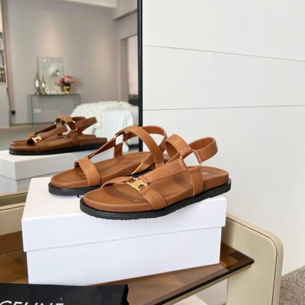 CELINE MAUD SANDAL WITH TRIOMPHE LIGHT CARAMEL 362225042C 04IC