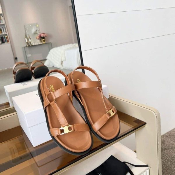 CELINE MAUD SANDAL WITH TRIOMPHE LIGHT CARAMEL 362225042C 04IC