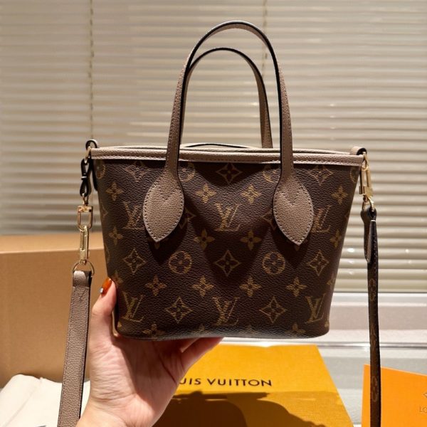 LOUIS VUITTON NEVERFULL BANDOULIÈRE INSIDE OUT BB DARK FANGO 20CM M12109