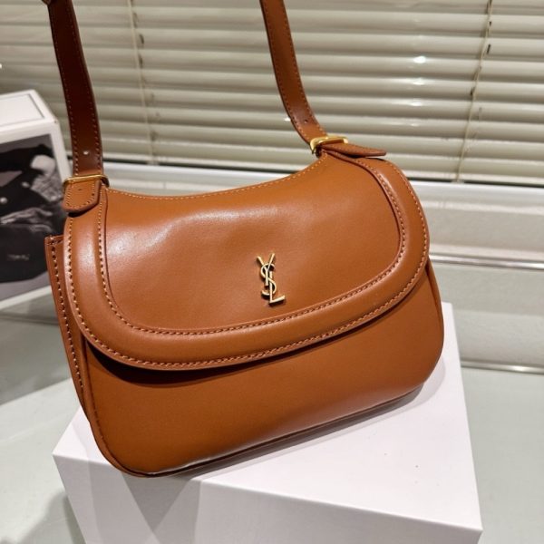 SAINT LAURENT CHARLIE LOGO PLAQUE MEDIUM SHOULDER BAG BROWN 21CM