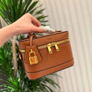 CELINE VANITY IN SMOOTH SATINATED LEATHER TAN 19CM 119463BFN 04LU