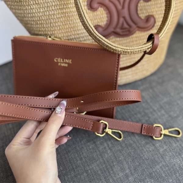CELINE SUPPLE SMALL TRIOMPHE CLASSIC PANIER IN RAFFIA TAN 25CM