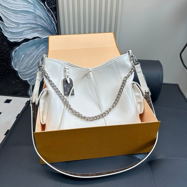 LOUIS VUITTON CARRYALL CARGO VIBE PM BAG WHITE 34CM M12919