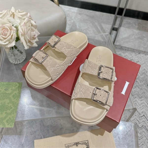 GUCCI WOMEN’S SLIDE SANDAL OATMEAL 816380 AADUO 9511