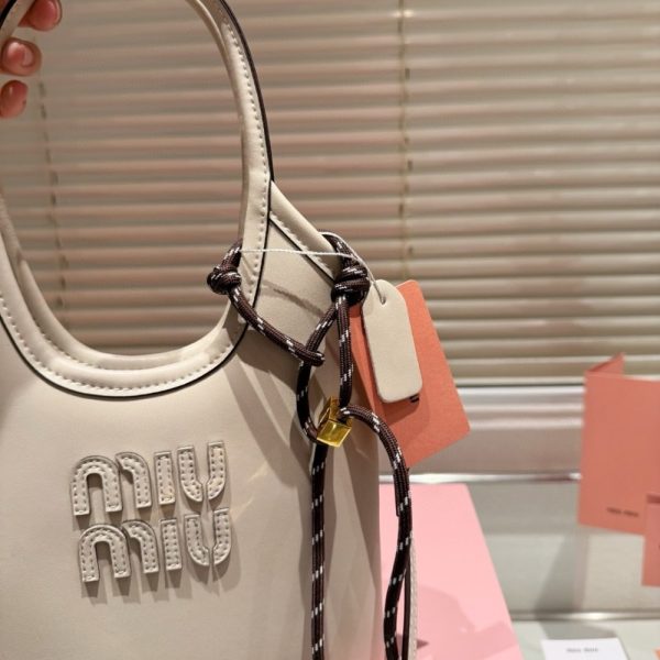 MIUMIU IVY LEATHER BAG CHALK WHITE 20CM 5BA281 2CRW F0K74 V OLN