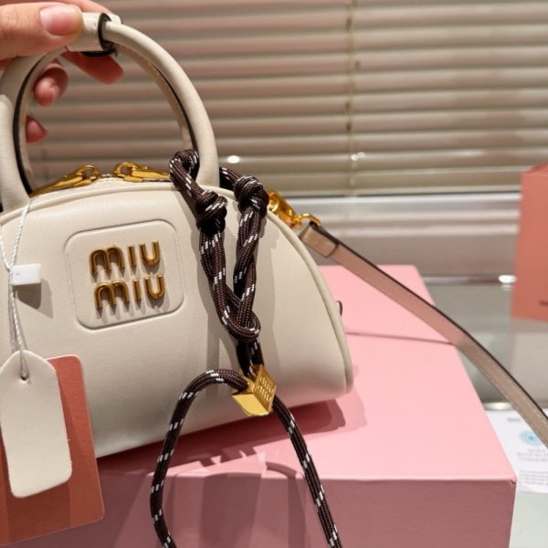 MIUMIU LEATHER TOP HANDLE BAG WHITE 18CM