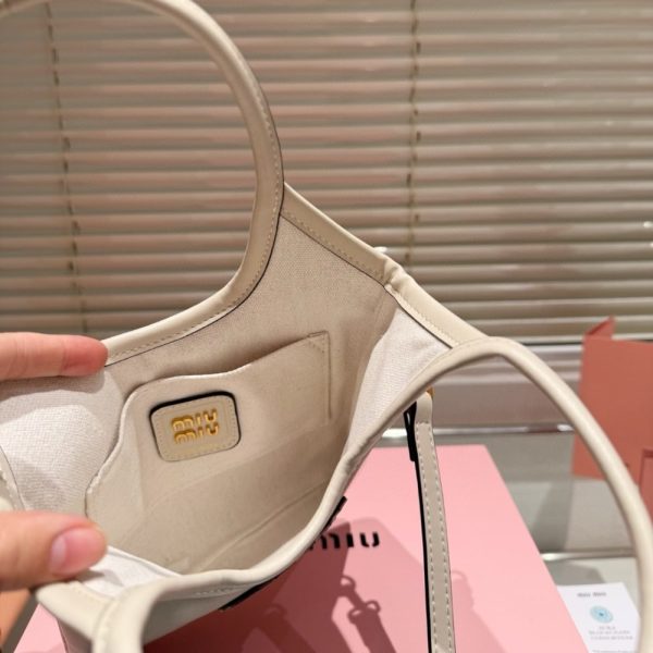 MIUMIU IVY LEATHER BAG CHALK WHITE 20CM 5BA281 2CRW F0K74 V OLN
