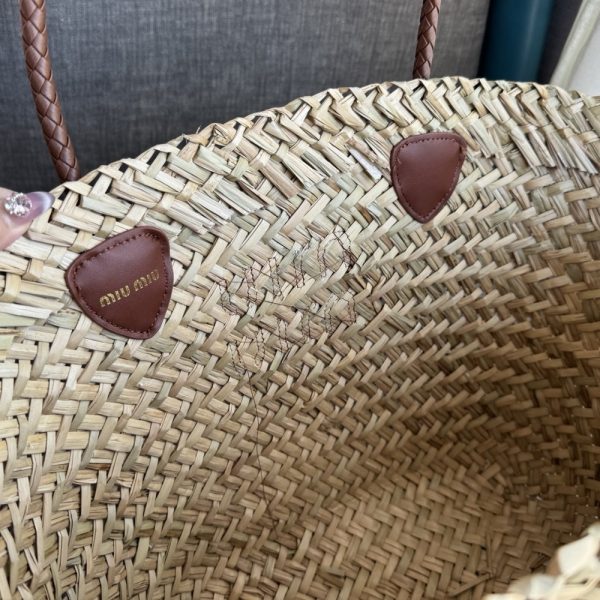 MIU MIU PALMETTO TOTE BAG RAFFIA IN TAN 30CM 5BG206 2DDH F0A5T