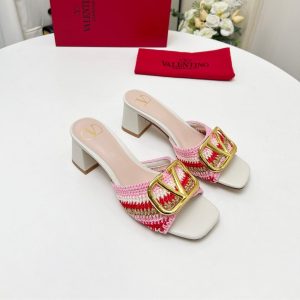 VALENTINO GARAVANI CROCHET VLOGO SIGNATURE SLIDE SANDALS PINK