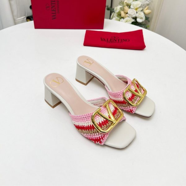 VALENTINO GARAVANI CROCHET VLOGO SIGNATURE SLIDE SANDALS PINK
