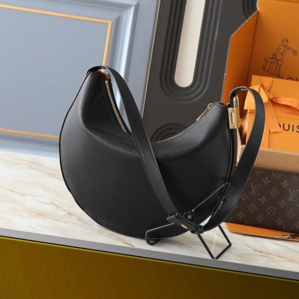 LOUIS VUIITON LOW KEY COOKIE MM BLACK 32CM M14417