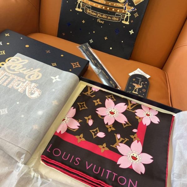 LOUIS VUITTON X TAKASHI MURAKAMI MONOGRAM CHERRY BLOSSOM SQUARE SAKURA BROWN 90CM M96102
