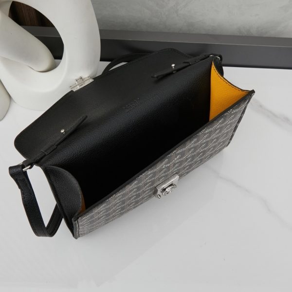 GOYARD CHYPRE WALLET POUCH BLACK 21CM CHYPRPPMLTY33CL33P