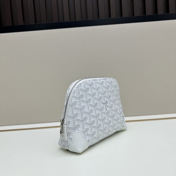 GOYARD VENDÔME COSMETIC POUCH WHITE 18CM VENDOTPMLTY50CL50P