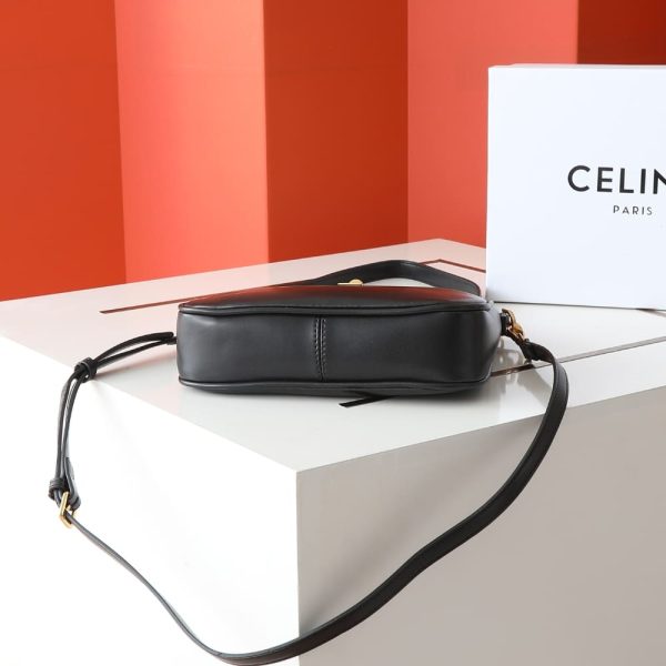 CELINE SMALL CAMILLE 16 SOFT BAG BLACK 24CM 120693FX9 38NO