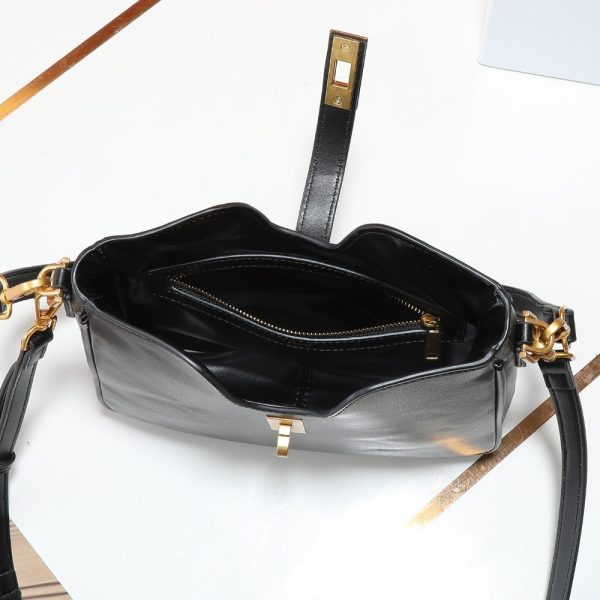 CELINE SMALL CAMILLE 16 SOFT BAG BLACK 24CM 120693FX9 38NO