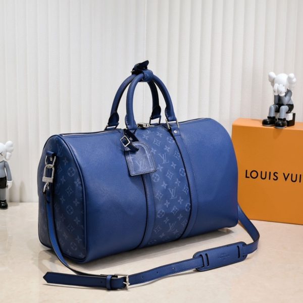 LOUIS VUITTON KEEPALL BANDOULIÈRE 50 TAIGARAMA COBALT 45CM M53766