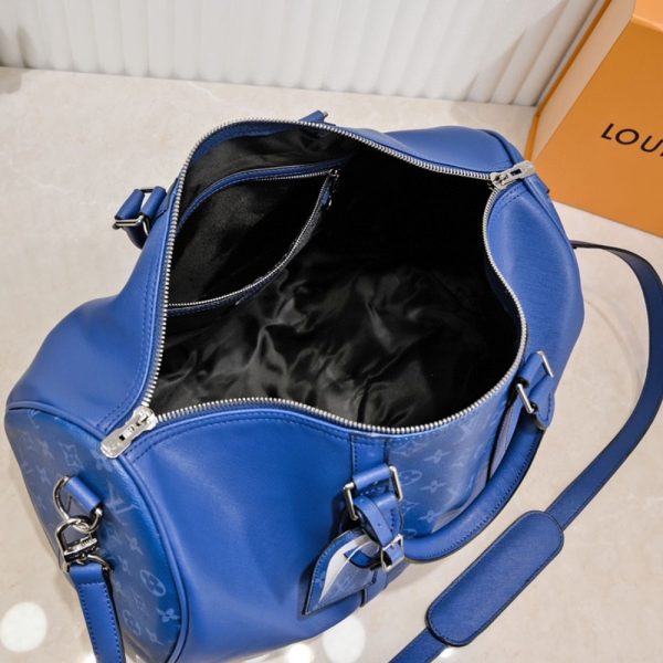 LOUIS VUITTON KEEPALL BANDOULIÈRE 50 TAIGARAMA COBALT 45CM M53766