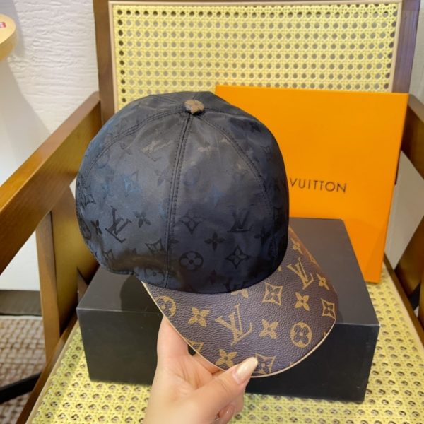 LOUIS VUITTON LV GET READY CAP BLACK M76528