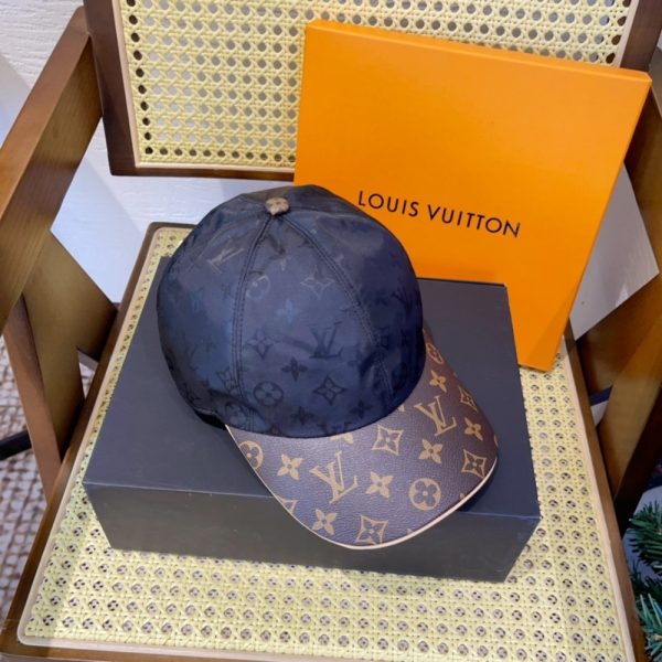 LOUIS VUITTON LV GET READY CAP BLACK M76528