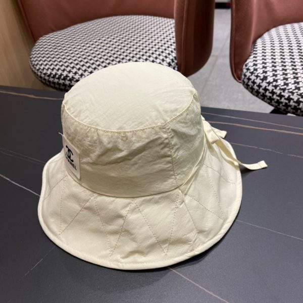 CHANEL CLASSIC FISHERMAN HAT BEIGE