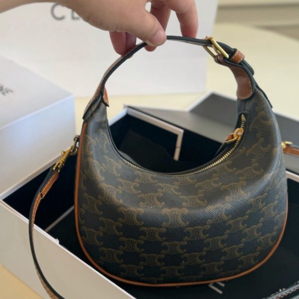 CELINE TEEN LULU IN TRIOMPHE CANVAS TAN 20CM 120722FQM 04LU