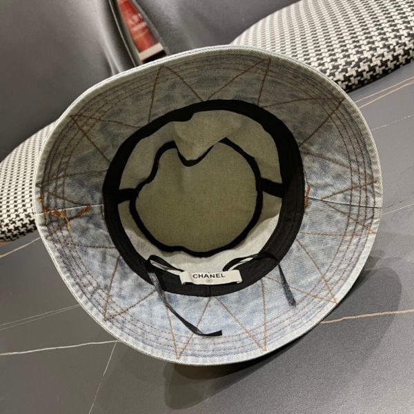 CHANEL CC DENIM BUCKET HAT BLUE