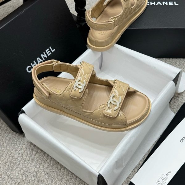 CHANEL SANDAL SHINY BEIGE G35927 B20276 U0450