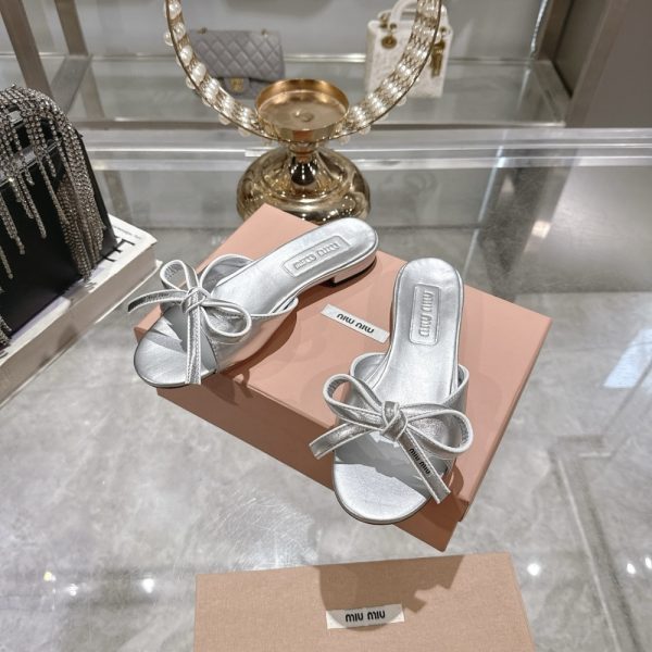 MIUMIU MORDORÉ NAPPA LEATHER SANDALS WITH BOW SILVER