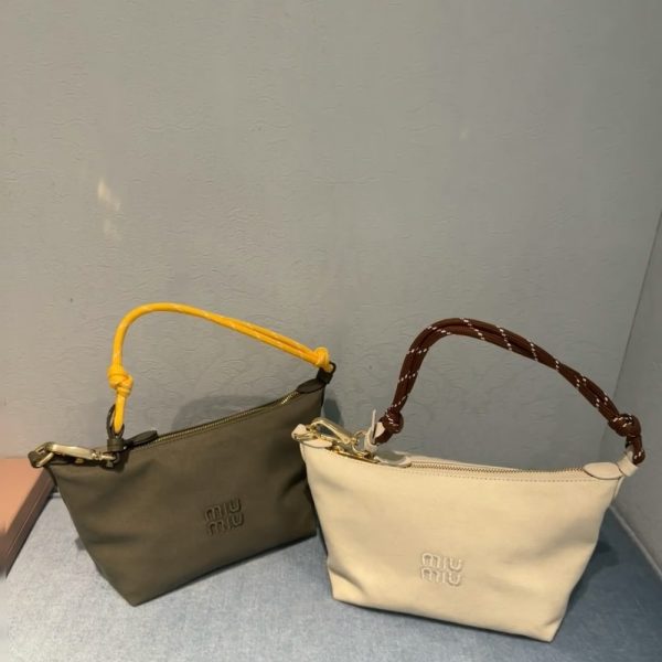 MIUMIU GABARDINE POUCH CHALK WHITE 18CM 5NE841 2IA7 F0C42