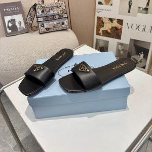 PRADA LEATHER SLIDES BLACK 1XX355 070 F0002 F D005