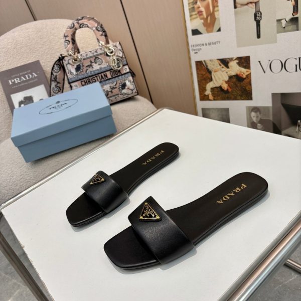 PRADA LEATHER SLIDES BLACK 1XX355 070 F0002 F D005