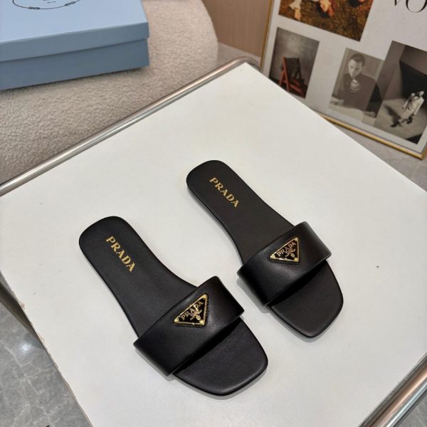 PRADA LEATHER SLIDES BLACK 1XX355 070 F0002 F D005