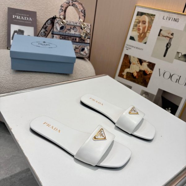 PRADA LEATHER SLIDES WHITE  1XX355 070 F0009 F D005