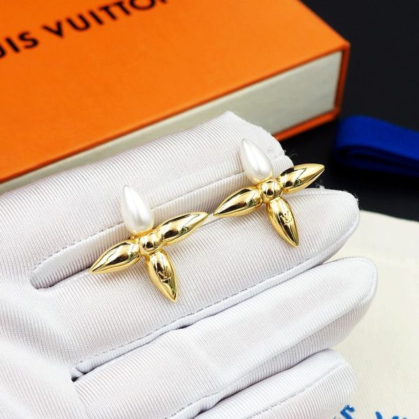 LOUIS VUITTON LOUISETTE EARRINGS GOLD AND PEARLY WHITE M00950