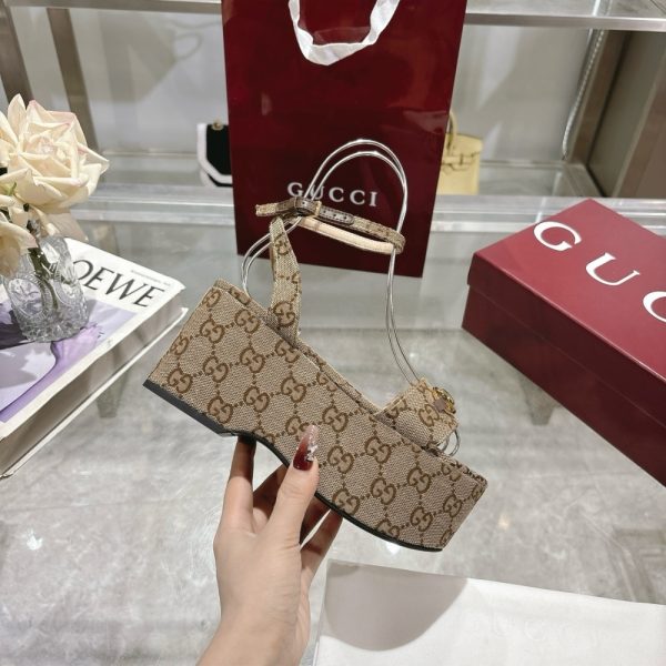 GUCCI WOMEN HORSEBIT FLATFORM SANDAL BEIGE AND EBONY 794718 2HK80 9741