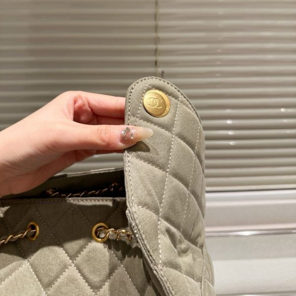 CHANEL 25C SMALL HOBO BAG SUEDE GREY 34CM