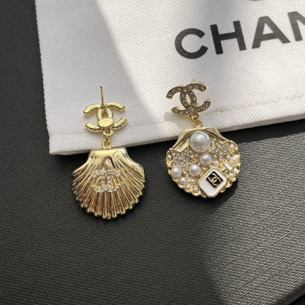 CHANEL CLIP ON PENDANT EARRINGS GOLD TONE ABF071 B19292 NADGB