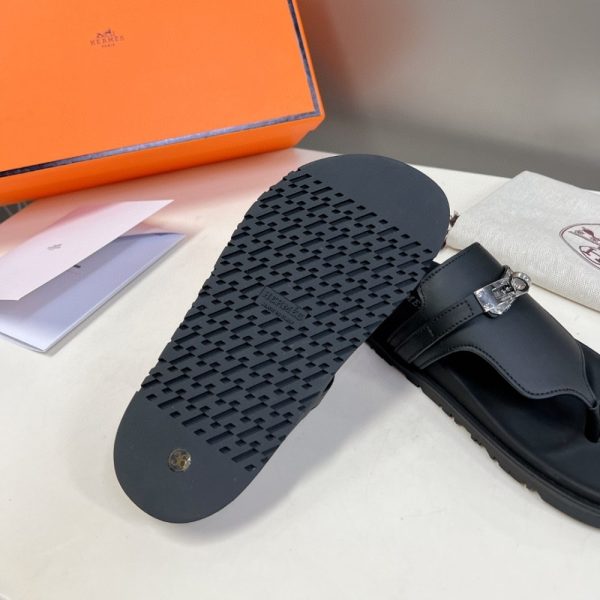 HERMES EMPIRE SANDAL NOIR H252300Z 02340