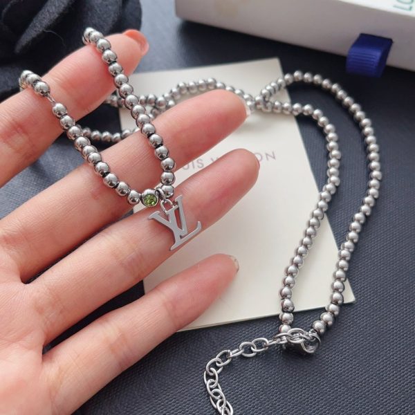 LOUIS VUITTON NANO BEADS NECKLACE IN SILVER TONE