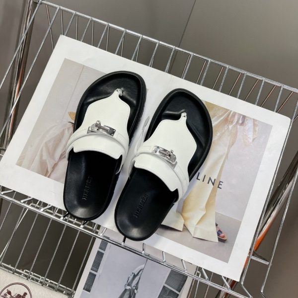HERMES EMPIRE SANDAL BLANC H221074Z 90350