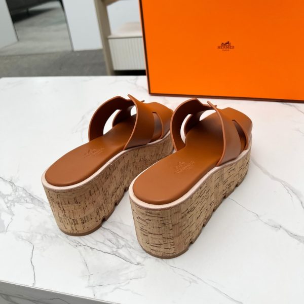 HERMES EZE 30 SANDAL NATURAL H221026Z A3400